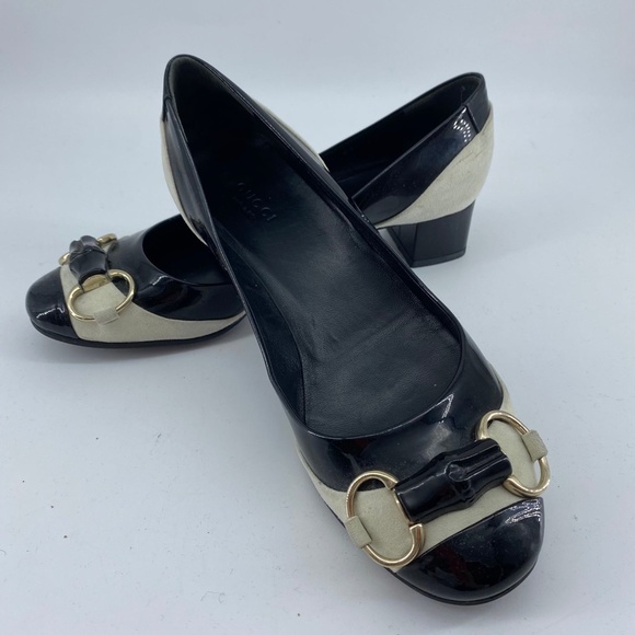 Gucci Flats - Picture 1 of 14